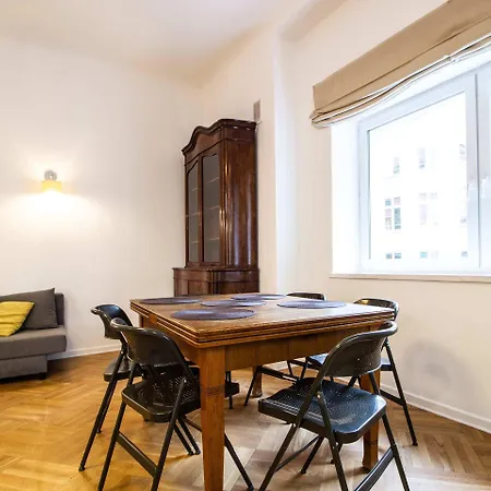 Appartement Kopernika Srodmiescie By Bookinghost Varsovie