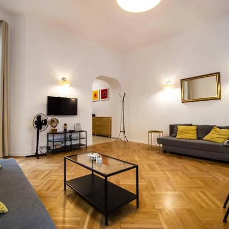 Kopernika Srodmiescie By Bookinghost Appartement *