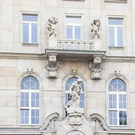 Appartement Kopernika Srodmiescie By Bookinghost